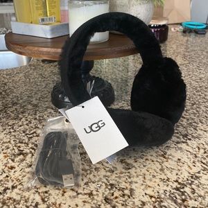 UGG EARMUFFS